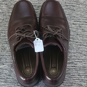 Mens Rockport size 13M shoes, reddish brown color